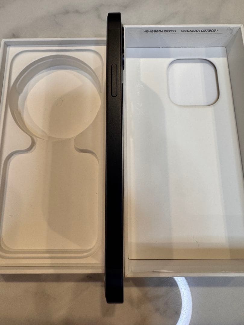 iPhone 12 64GB ネイビー　美品　バッテリー87% SIMフリー