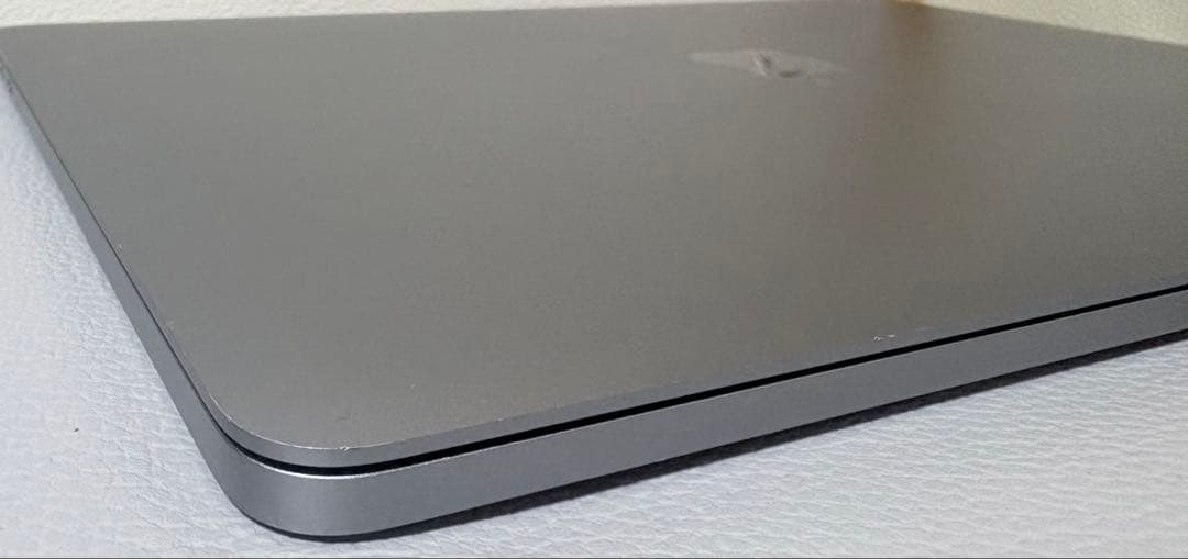 【ジャンク】MacBook Pro(2018/2019)液晶故障／外部出力のみ