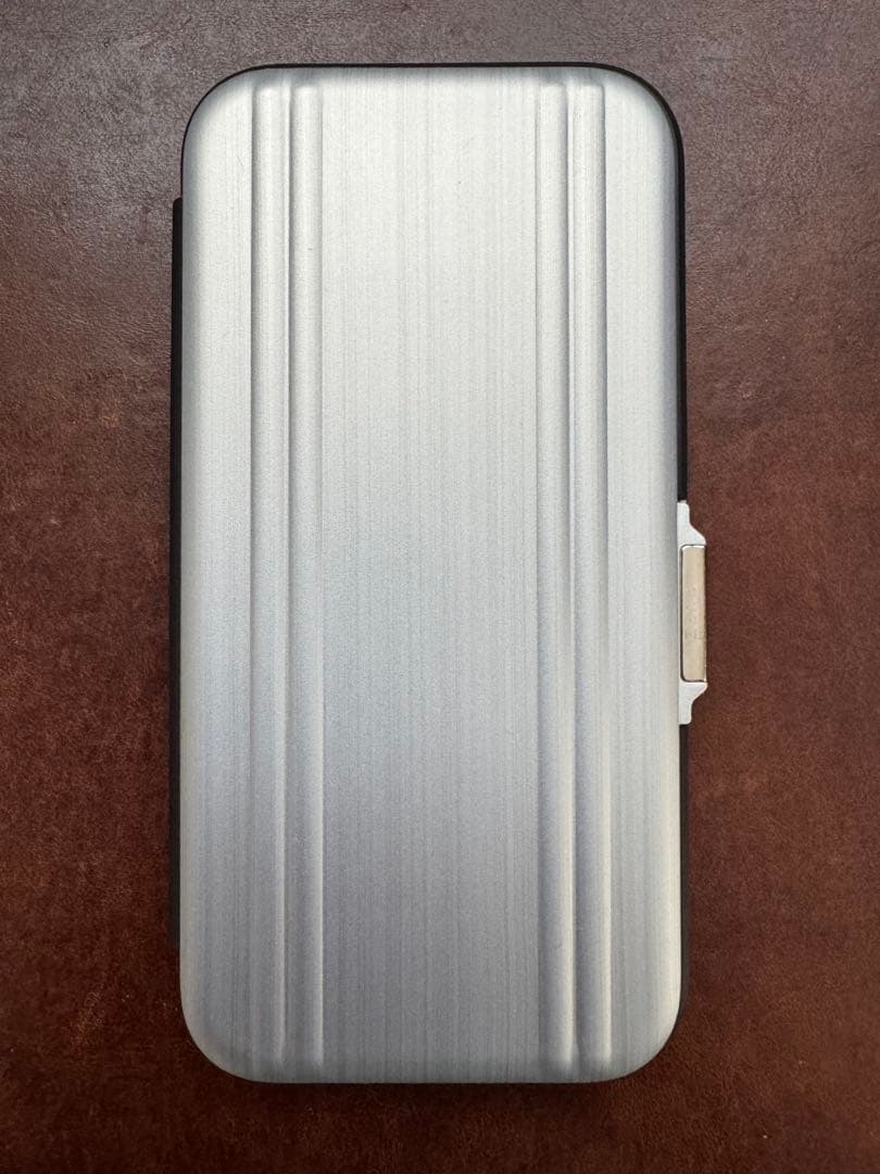 Shin様！ZERO HALLIBURTON 手帳型iPhoneケース シルバー