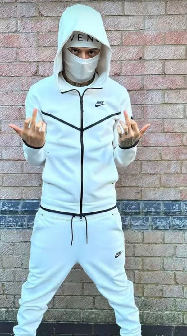 【パンの耳】希少カラー NIKE テックフリース セットアップ白　ホワイト