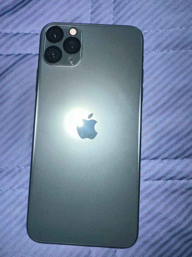 iPhone 11 Pro Max ミッドナイトグリーン256GB SIMフリー