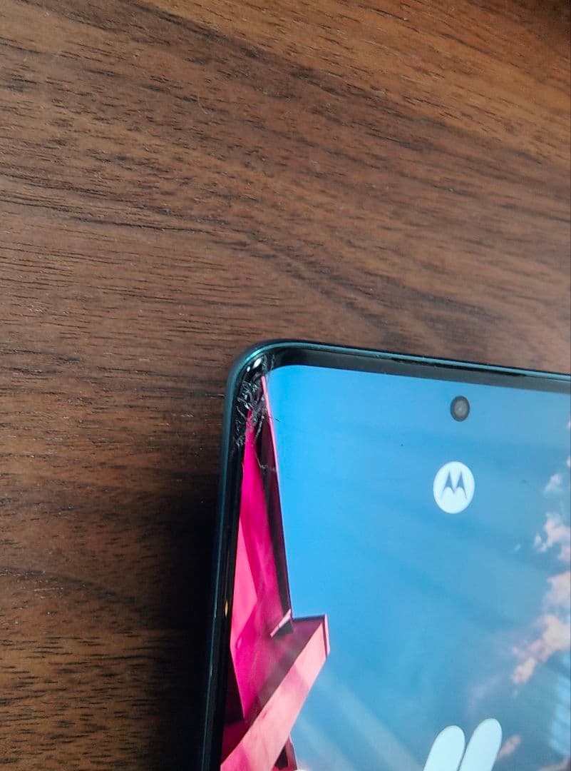 Motorola edge 40 neo スマートフォン 本体 画面ヒビあり