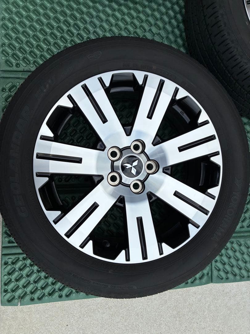 【魔王】デリカd5 純正タイヤホイール18インチ4本　純正ナット20本