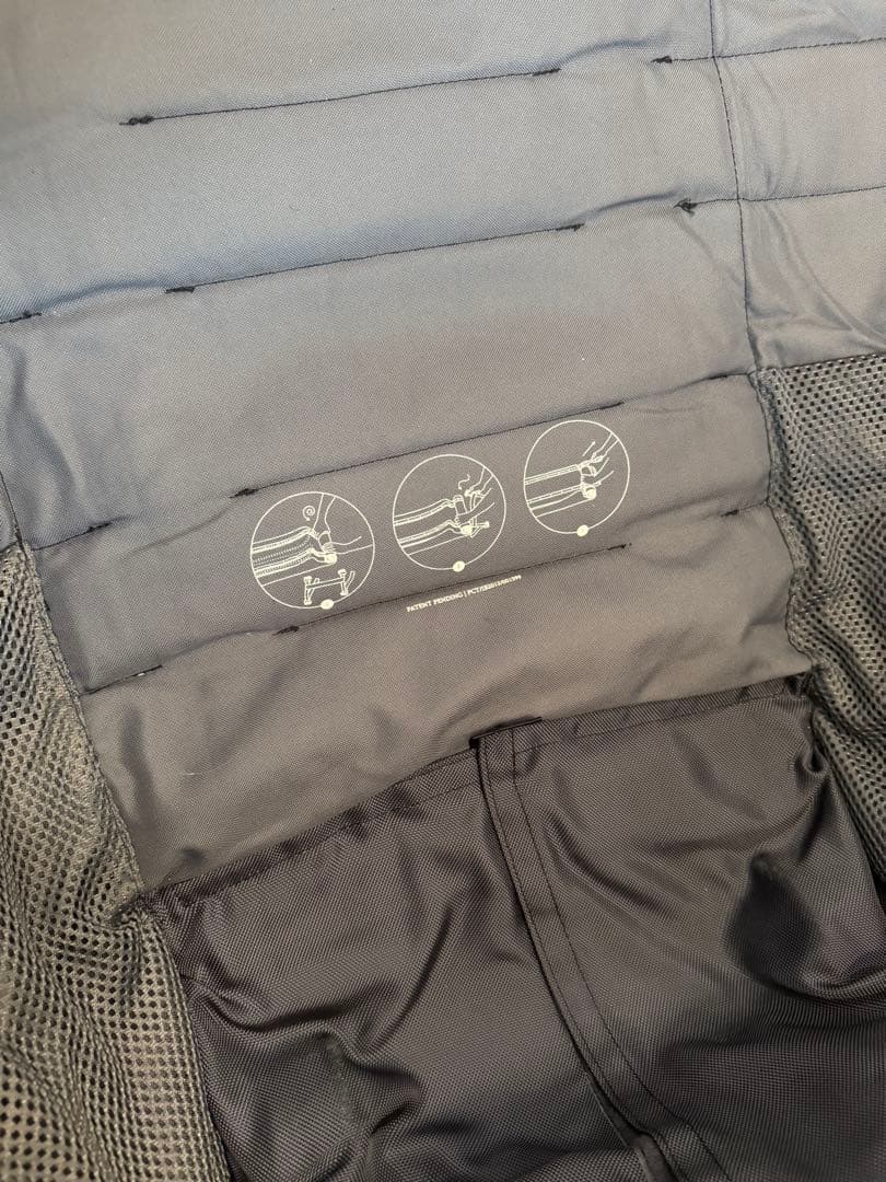 Db スノーボードバッグ ブラック　スノーローラー