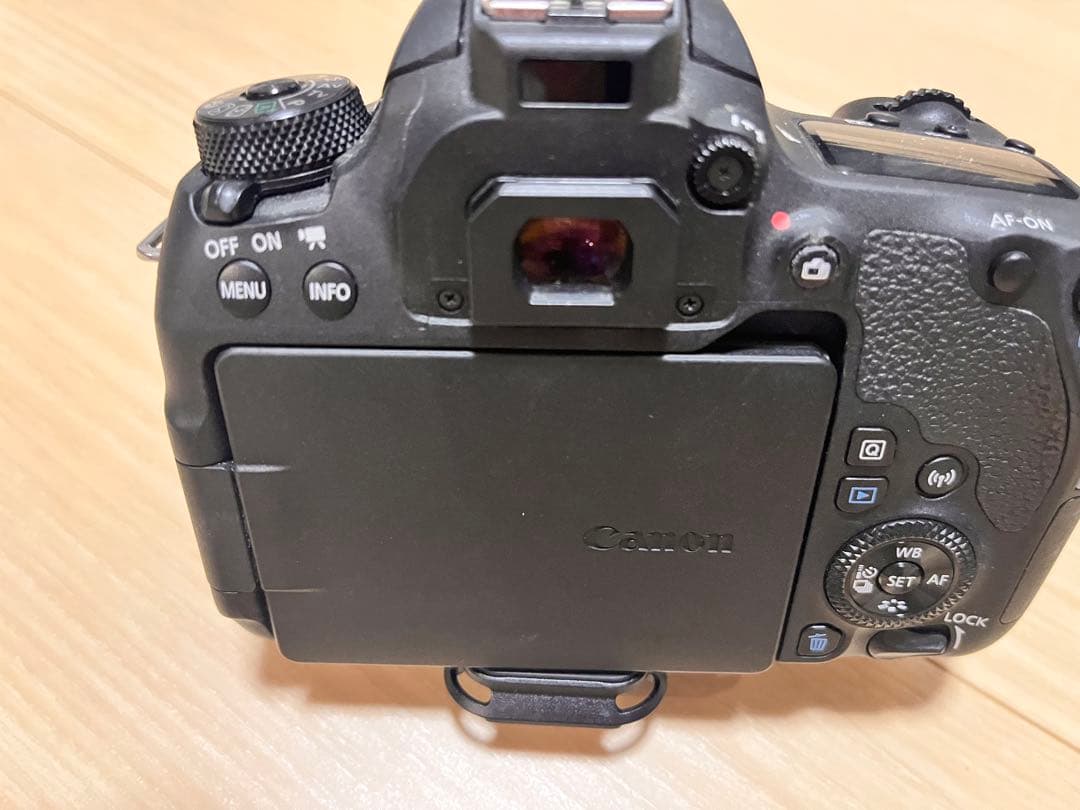 Canon EOS 9000D ダブルズームレンズ｜箱なし｜説明書あり｜美品