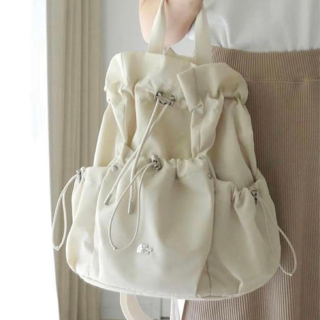 公式完売❗️韓国限定✨ ノースフェイス ボニーパック M クリーム 当日発送◎