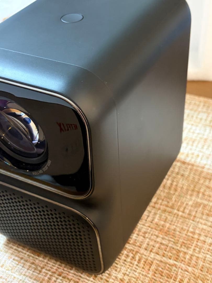 美品 Wanbo WANBO TT プロジェクター 小型 フルHD