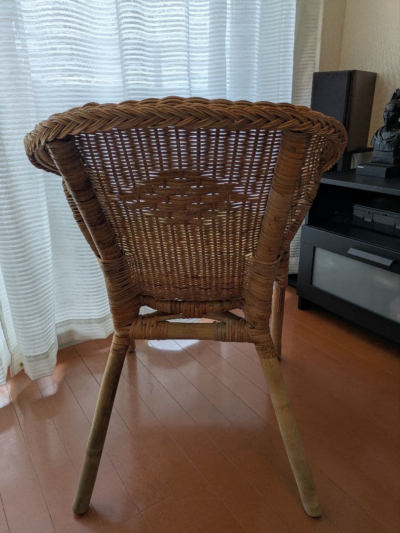 IKEAナチュラルラタンチェア クッション付き