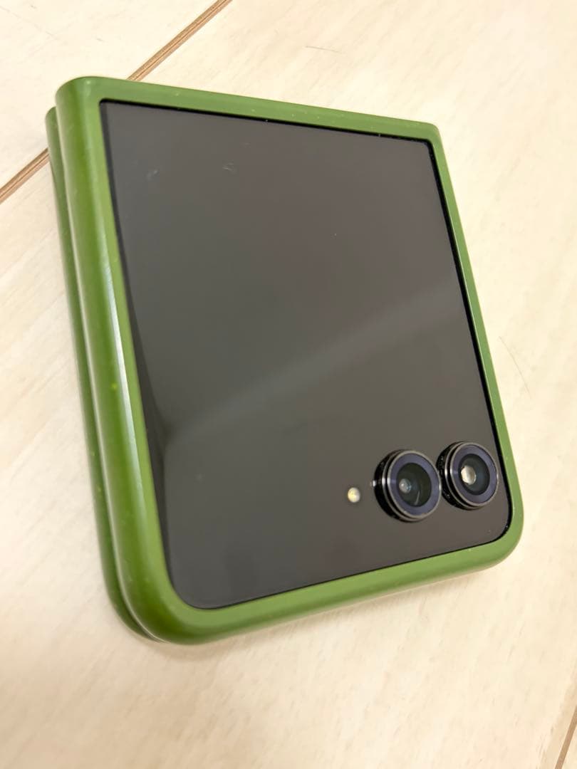 Motorola razr+ 2024 (US版razr 50 ultra)