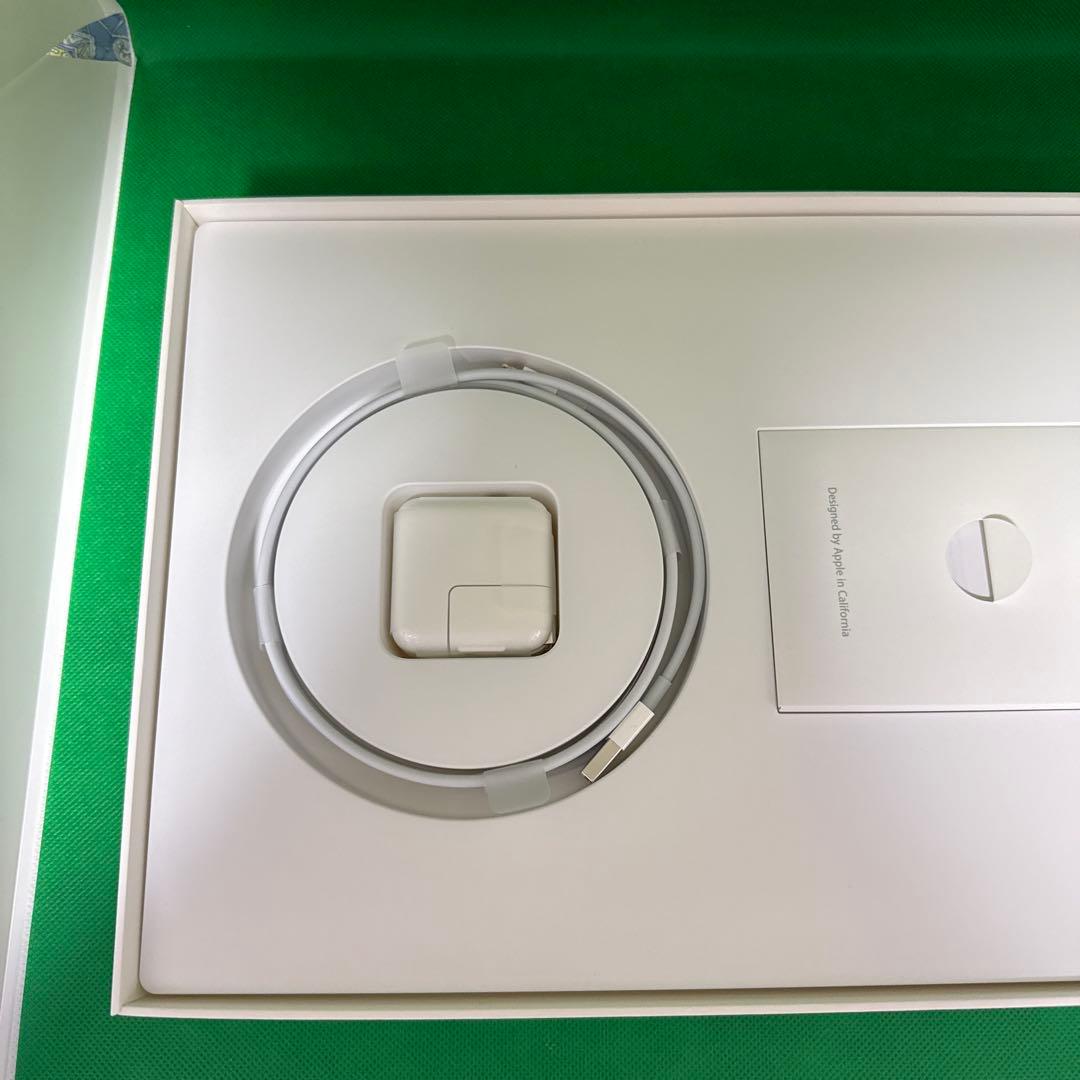 iPadPro12.9シルバーCellularモデル+SmartKeyboard