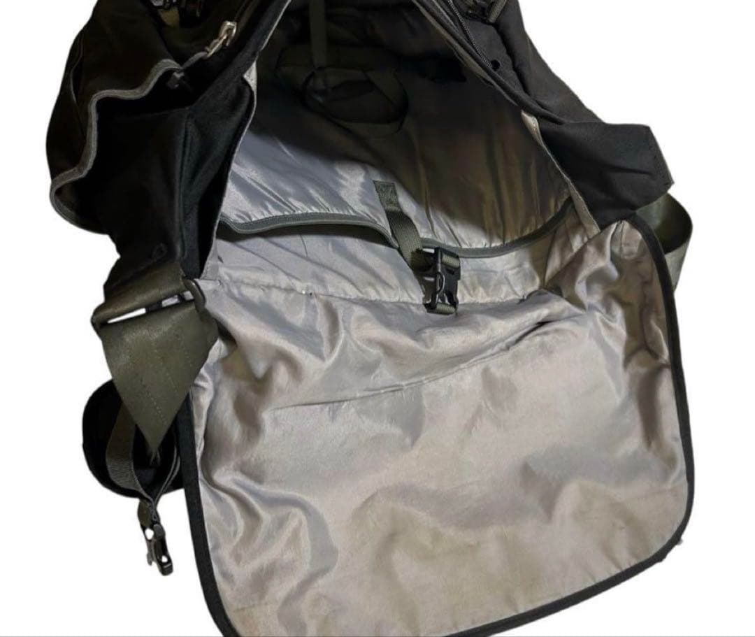 patagonia メッセンジャーバッグ 黒　ハーフマス