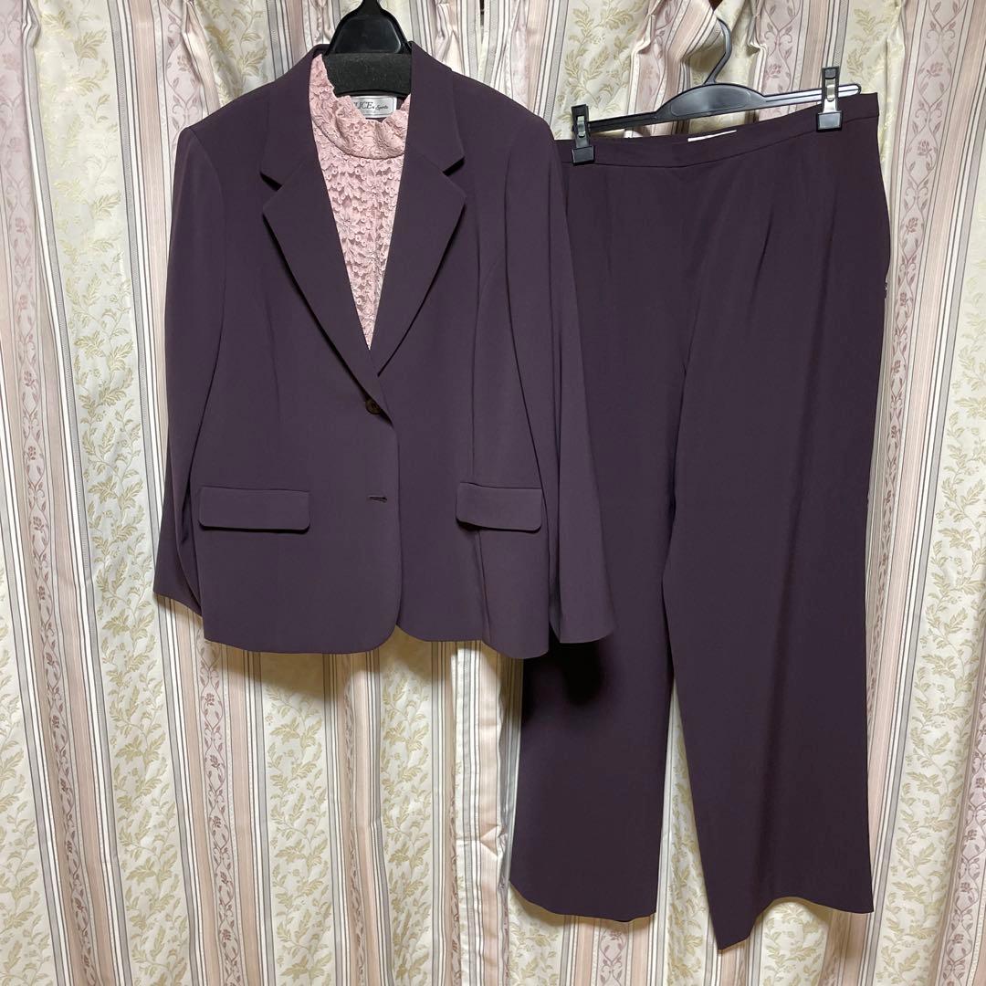 フォーマルパンツスーツ　ブラウスセット
