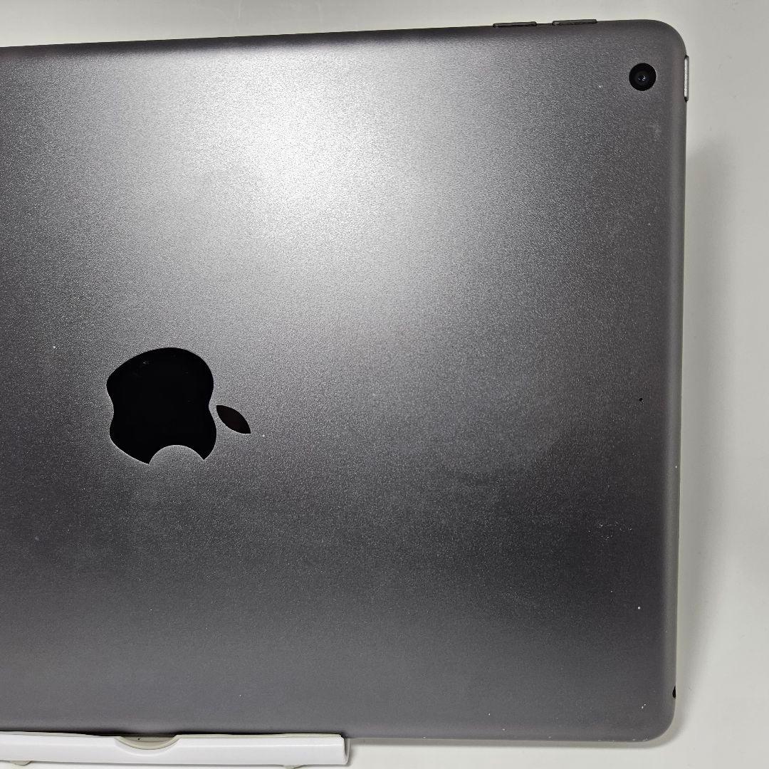 美品 動作品 iPad 第7世代 スペースグレイ 32GB MW742J/A