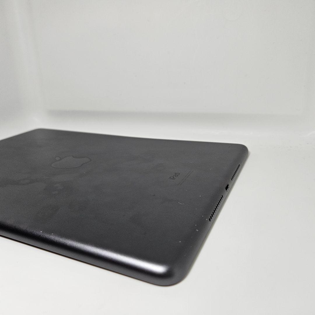 美品 動作品 iPad 第7世代 スペースグレイ 32GB MW742J/A