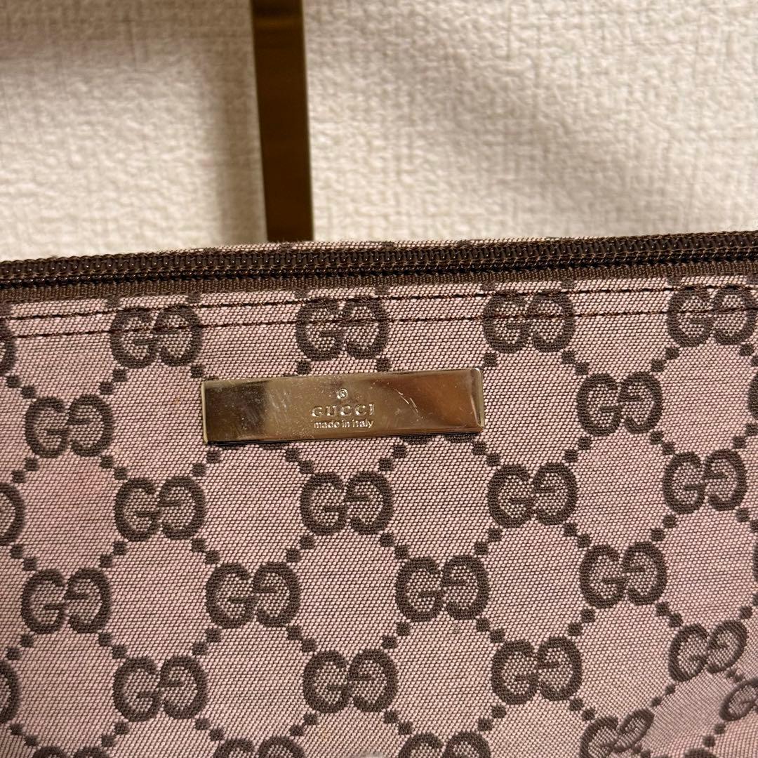 GUCCI グッチ アクセサリーポーチ　GGキャンバス