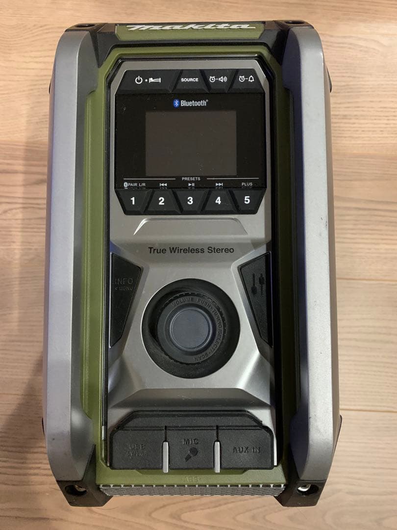 マキタ 充電式ラジオ オリーブ MR005G