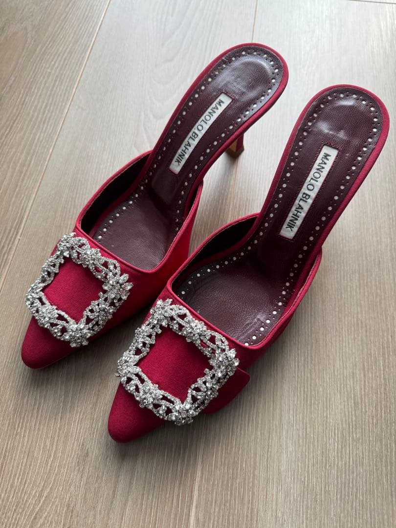 マノロブラニク　メイセールジュエル　37