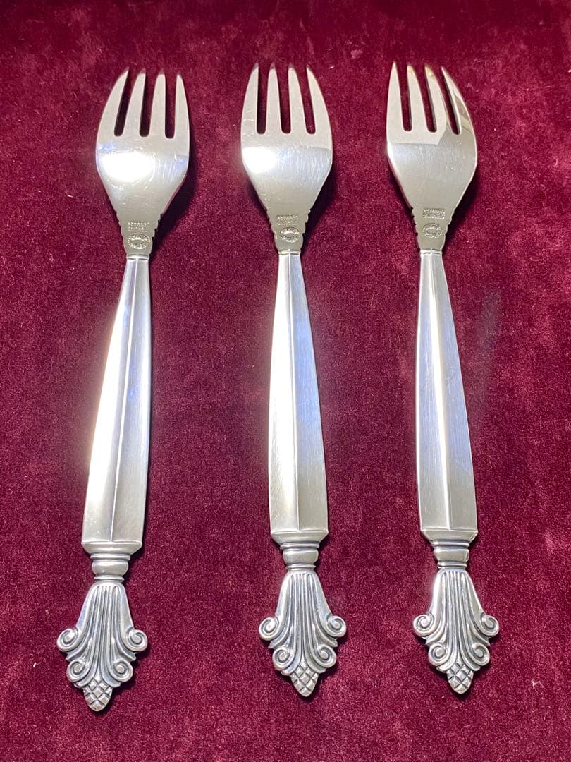 ジョージジェンセン e  純銀フォーク アカンサス 3本