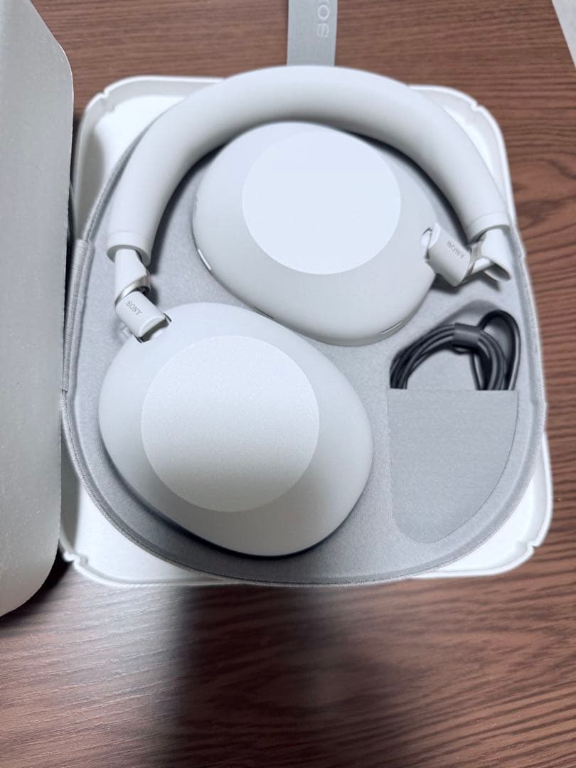 SONY ヘッドホン WH-1000XM6 プラチナシルバー