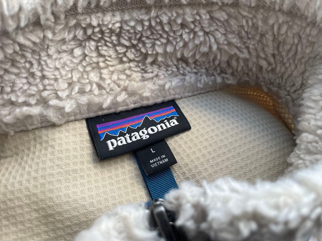 Patagonia レトロxベージュ