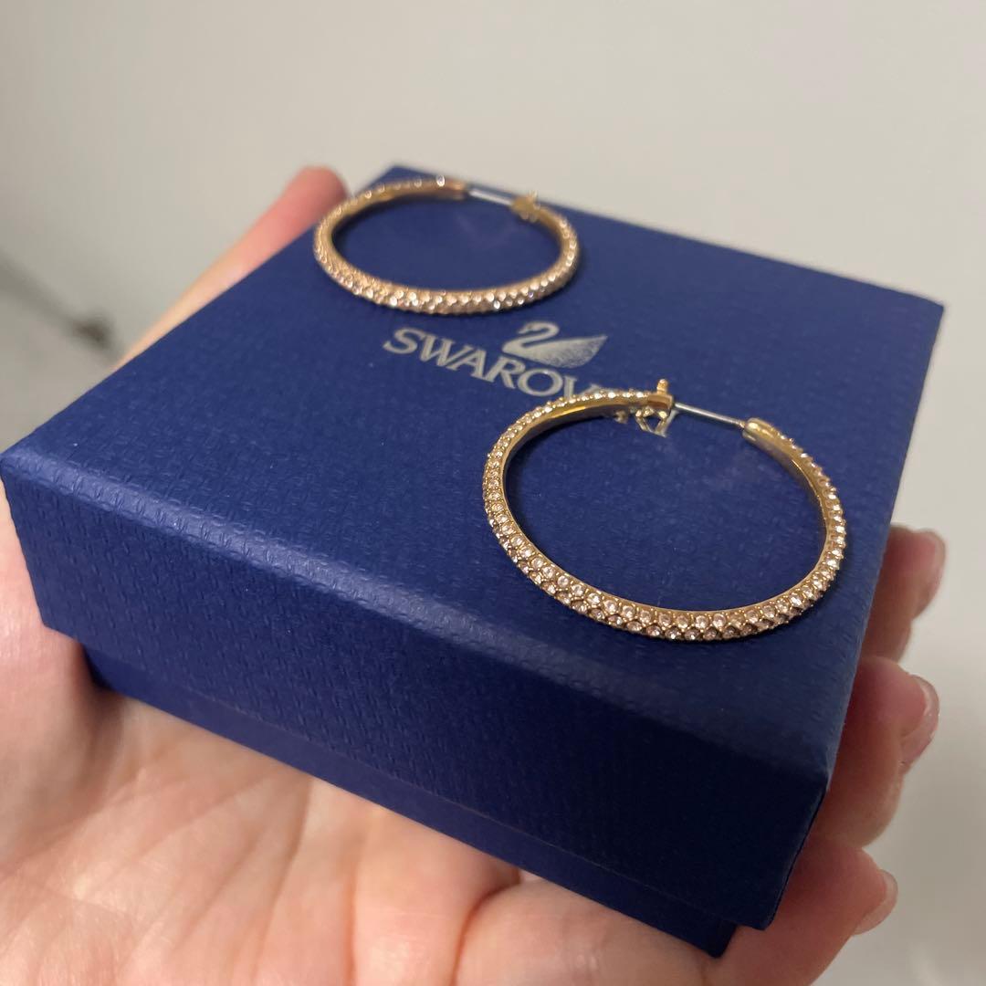 スワロフスキー　フープ　ピアス　ピンクゴールド