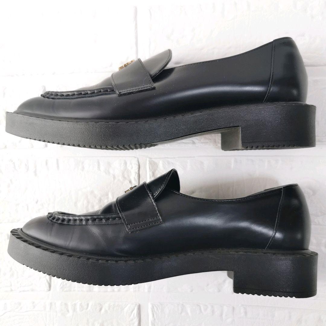 現行【美品✨】ダイアナ ローファー 厚底 ロゴ金具 レザー 24.5 黒