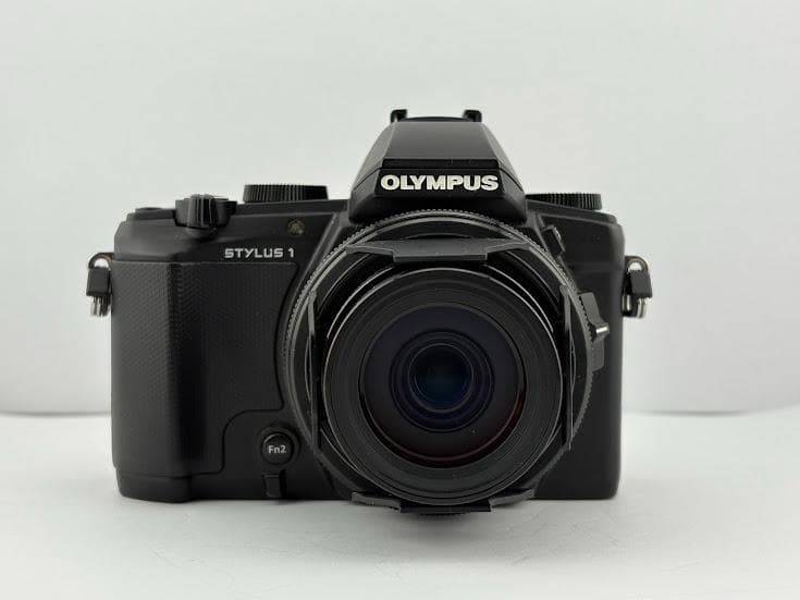 ★極上品★オリンパス OLYMPUS STYLUS 1 ★バッテリー、充電器★