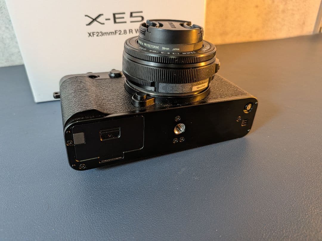 値下中 Fujifilm X-E5 XF23mm ブラック キットレンズおまけ付