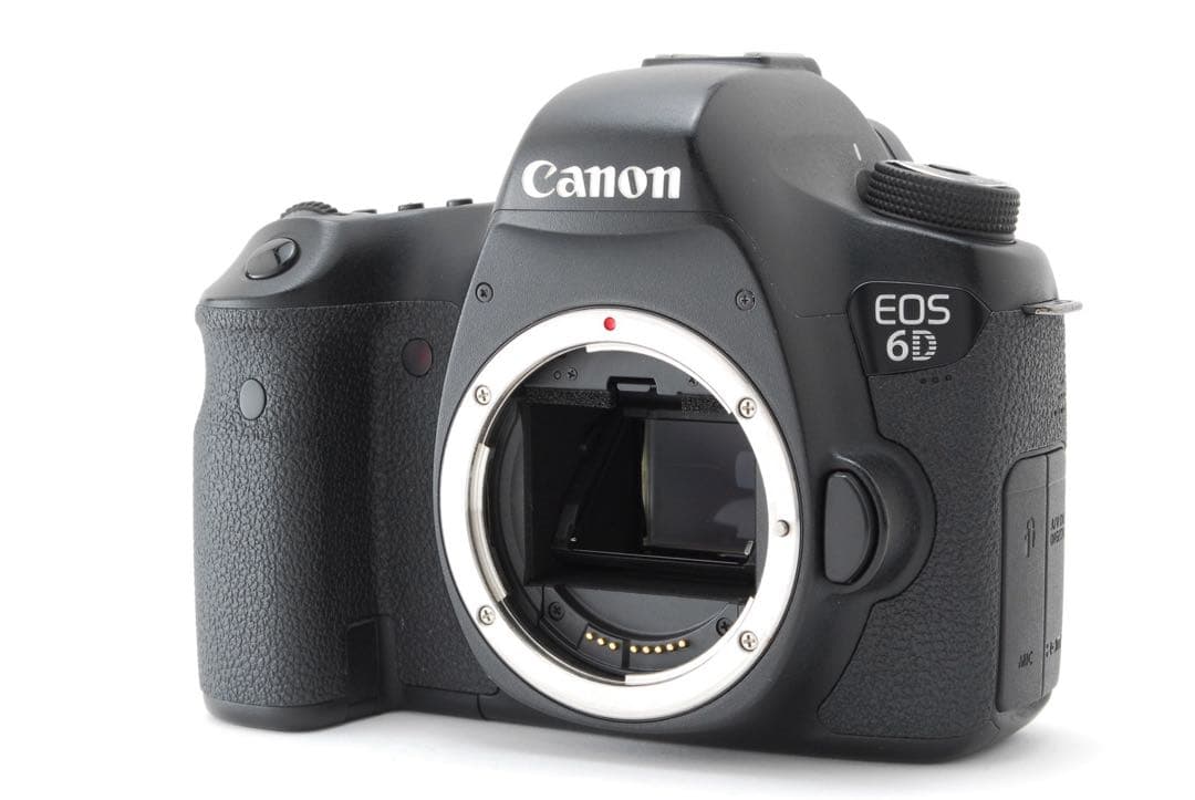 美品✨キャノン Canon EOS 6D ボディ❤️フルサイズセンサー搭載！