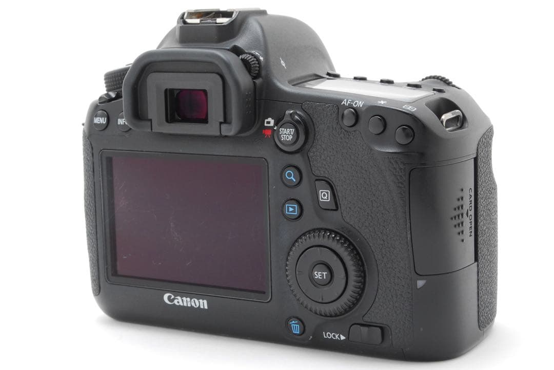 美品✨キャノン Canon EOS 6D ボディ❤️フルサイズセンサー搭載！