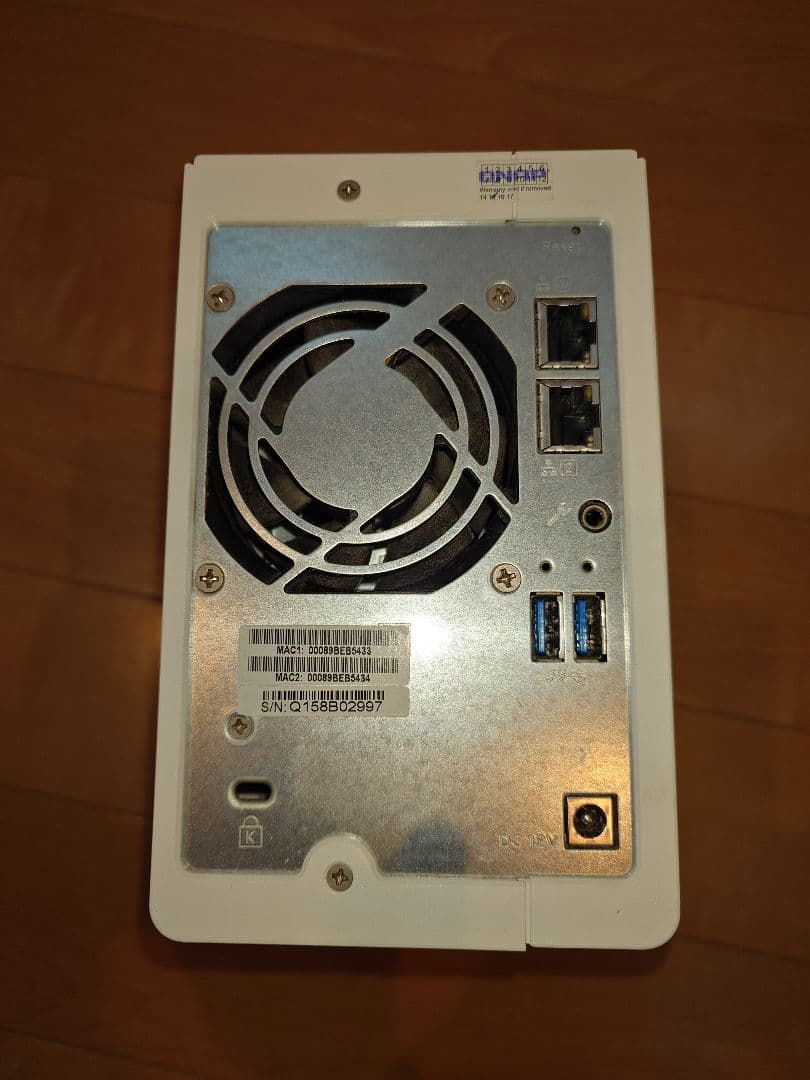 QNAP TS-231+ NAS 本体・付属品一式