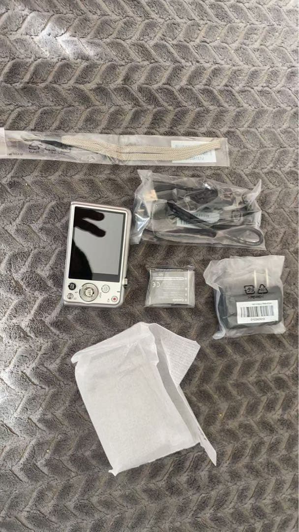 デジタルカメラ CASIO EXILIM EX-Z900