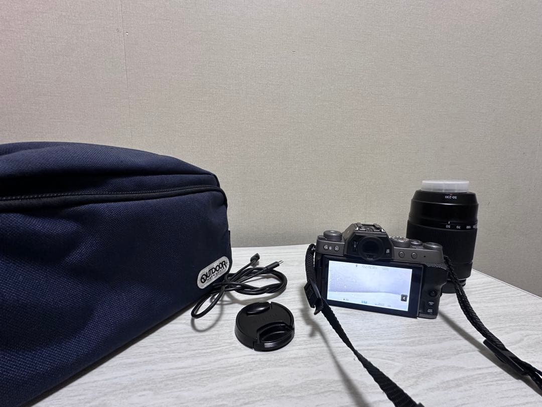 デジタルカメラ Fujifilm X-T200 Double Lens Kit