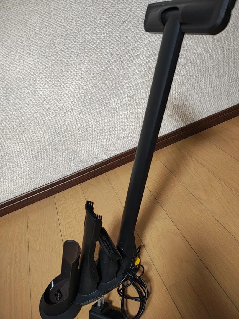 シャーク★ハンディクリーナー★WV415JBR★バッテリー新品と同等★6