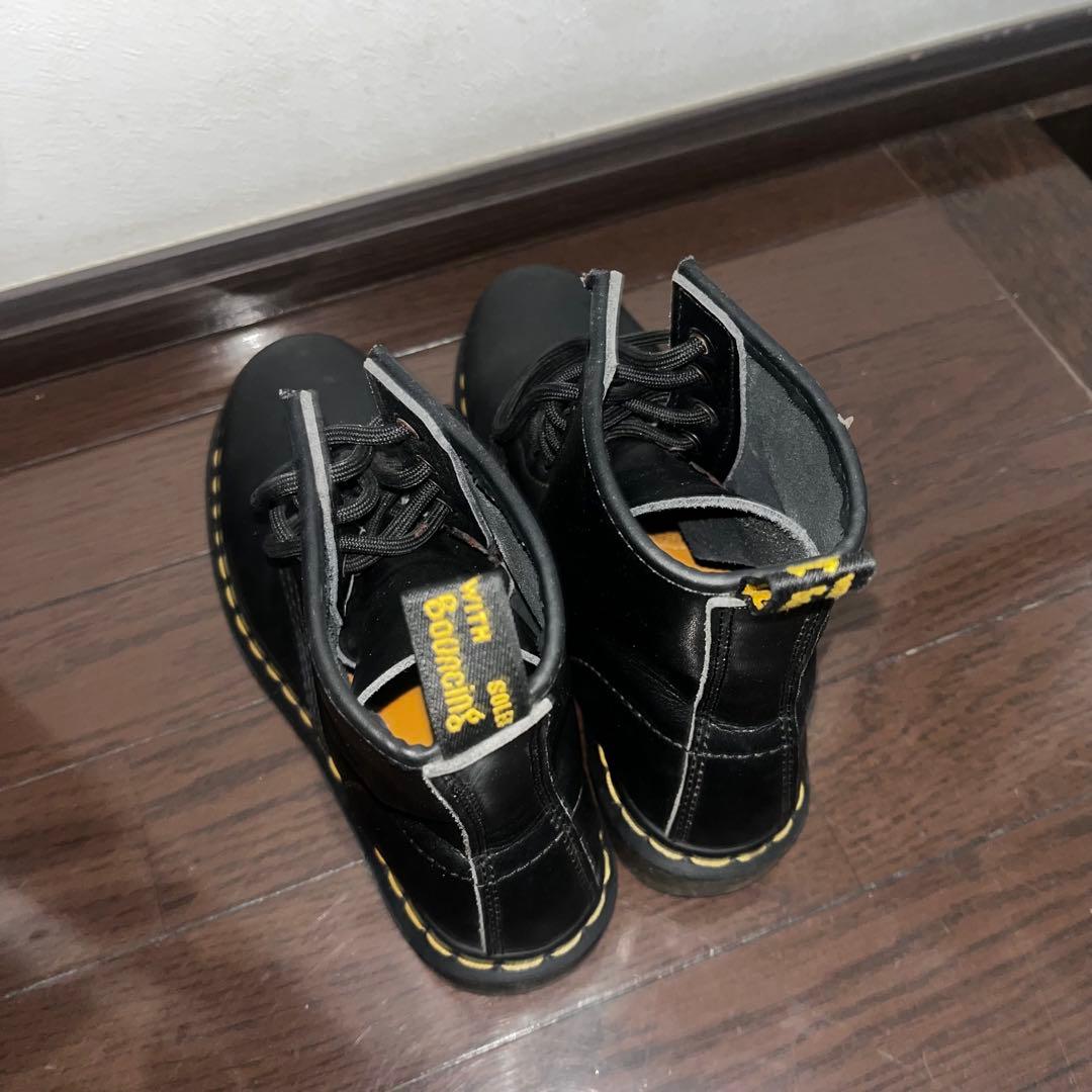 Dr. Martens ブラック 8ホール レースアップブーツ UK6