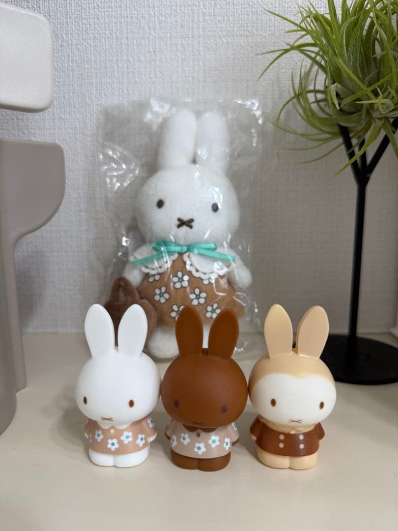 ミッフィー ぬいぐるみ 花柄ドレス