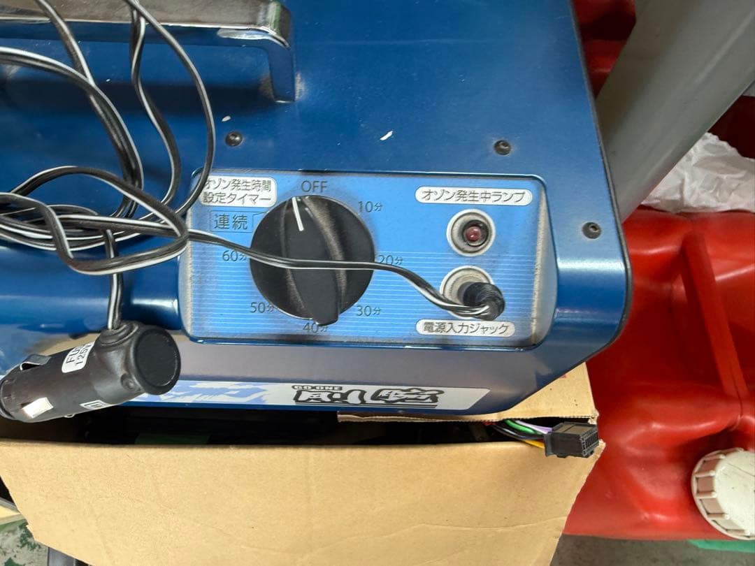 GO ONE オゾン発生器 シガーソケット　オーニット社