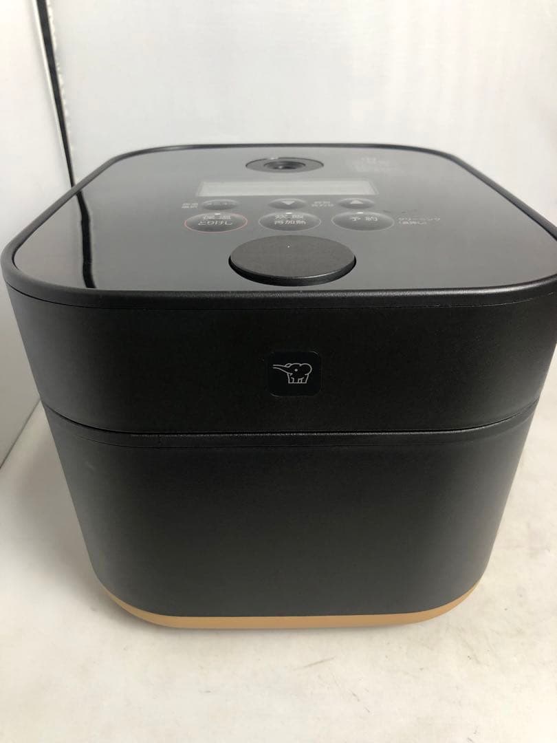 象印　IH炊飯ジャー　NW-SA10 2019年製　ブラック　OU082908