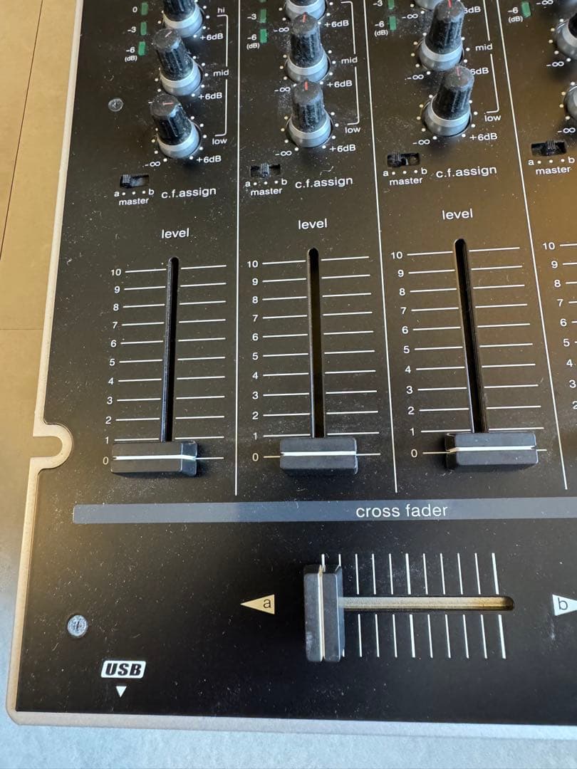 Vestax PMC-280 DJミキサー