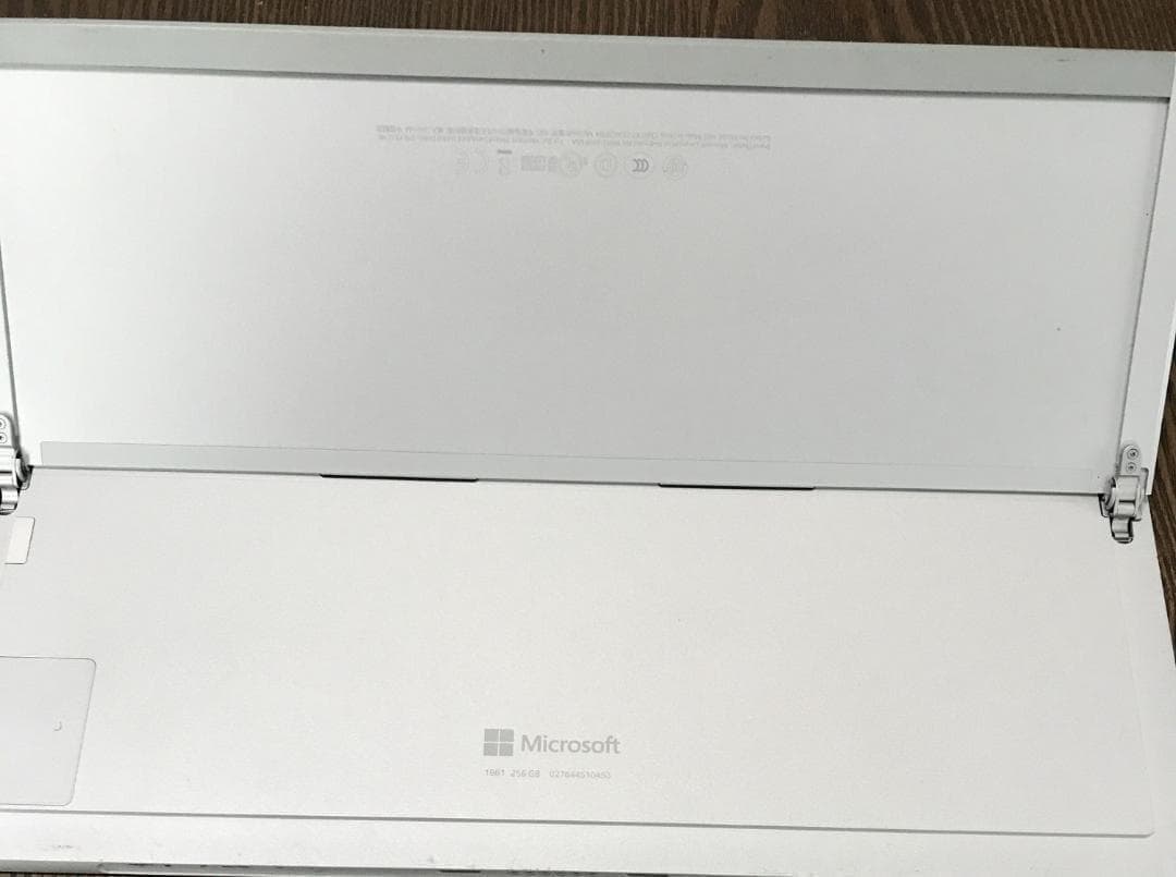Microsoft Surface Pro 7+ 8GB/ 256GB / ハブ