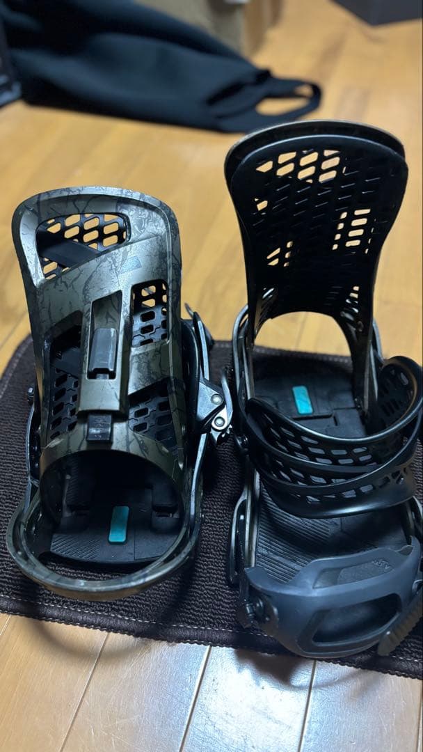 ジェネシス　バートン　レアカラー スノーボード ビンディング M