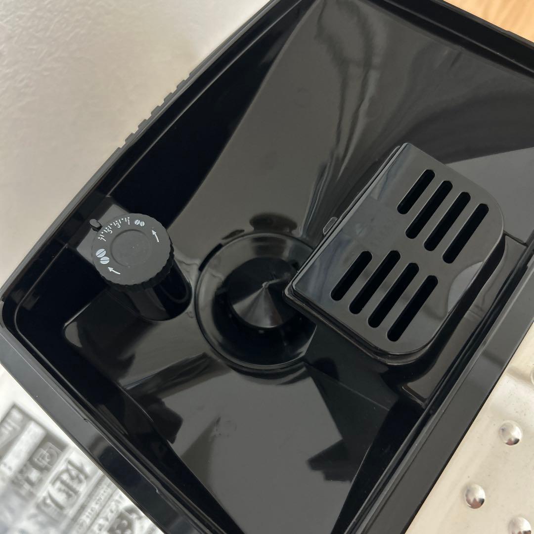 1回のみの使用　美品　デロンギマグニフィカS ECAM22112