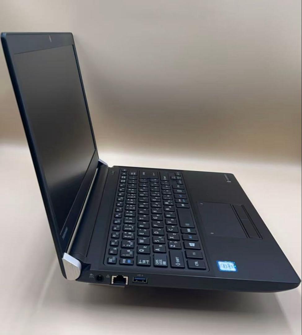 東芝 dynabook R73/B 13.3 インチ ノートパソコン