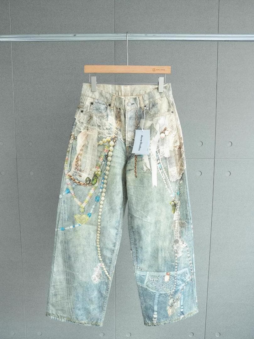 ✨Acne Studios 1981ビーズ装飾のビンテージデニムパンツ