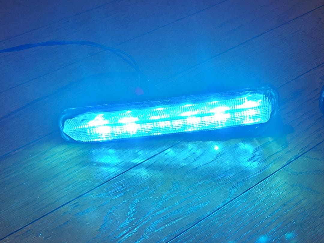 トヨタ ライズ LEDスタイリッシュビーム【アイスブルー】