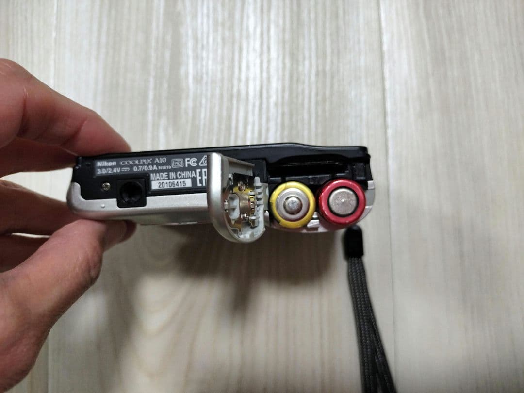 動作確認済み★美品★Nikon COOLPIX A10 シルバー