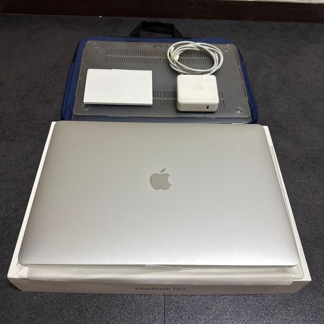MacBook Pro 2017 15インチ 16GB 512GB So*