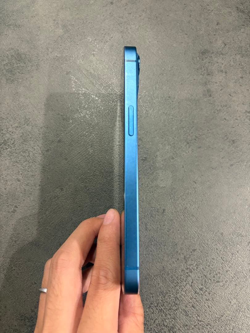 Apple iPhone 13 本体 ブルー256GB 美品