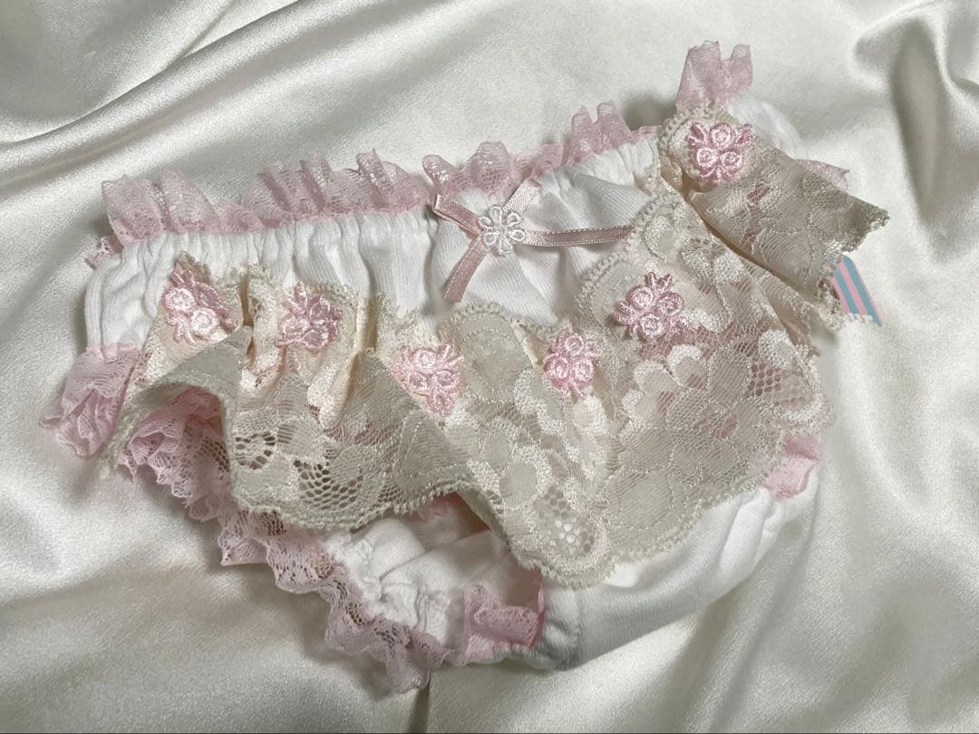 【ルークス】フリル2段のプリティースキャンティ