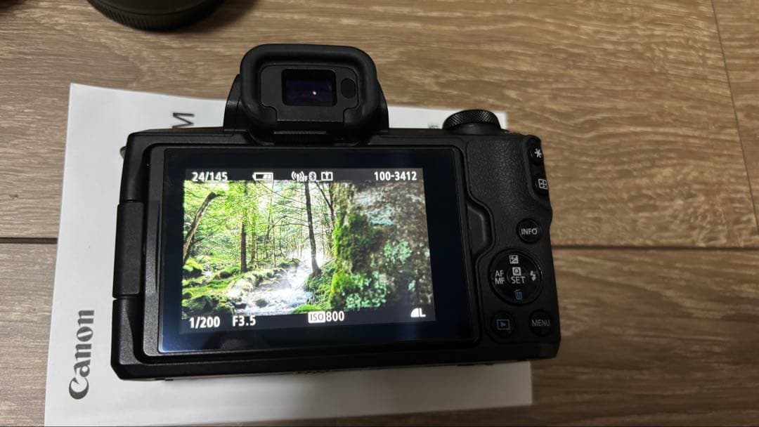 Canon EOS kiss M 標準ズームレンズキット+22mm単焦点レンズ